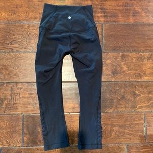 Lululemon cropped leggings (Black)